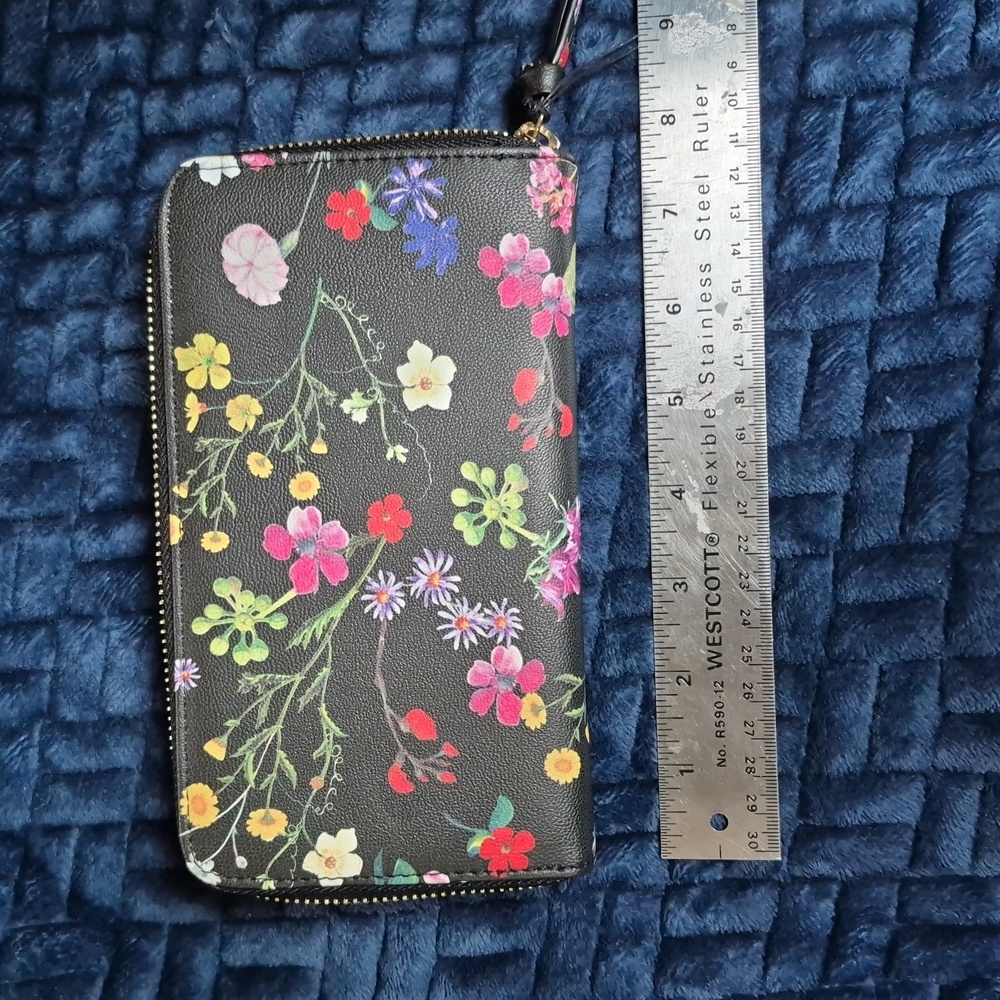 Floral Black Tri-Zippered Wallet From Indigo, New With Tags - Picture 9 of 12